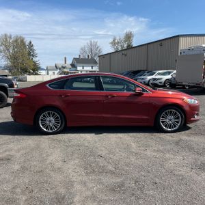 FORD FUSION SE - 10