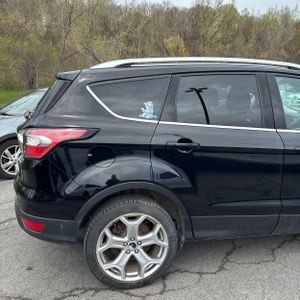 FORD ESCAPE TITANIUM - 9