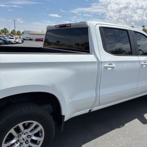 صورة 9 لـ 2020 Chevrolet SILVERADO 1500 RST