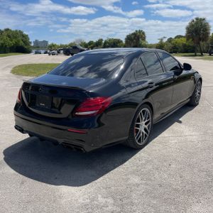 MERCEDES-BENZ E-CLASS AMG - 8