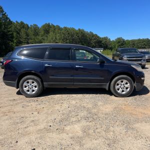 CHEVROLET TRAVERSE LS - 10
