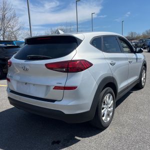 HYUNDAI TUCSON SE - 8