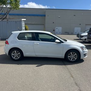 VOLKSWAGEN GOLF TSI S - 10