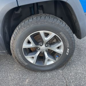 2018 JEEP CHEROKEE TRAILHAWK — миниатюра 18