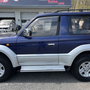 TOYOTA LAND CRUISER - 4