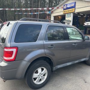 FORD ESCAPE XLT - 9