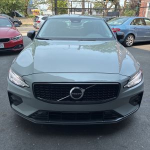 صورة مصغرة 14 لـ 2024 Volvo S60 B5 CORE DARK THEME