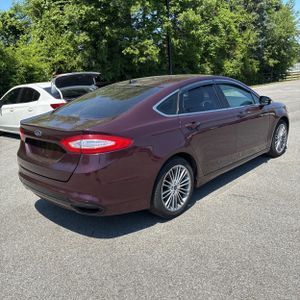 FORD FUSION SE - 7