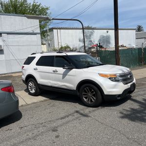 FORD EXPLORER XLT - 10
