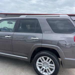 2011 Toyota 4RUNNER LIMITED — фото 6