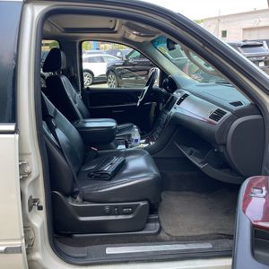 صورة مصغرة 33 لـ 2008 Cadillac ESCALADE BASE