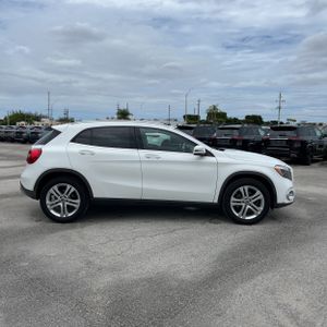 2019 Mercedes-BENZ GLA 照片 10