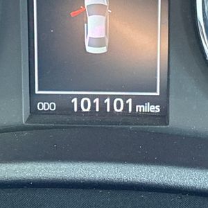 صورة 42 لـ 2017 Toyota COROLLA SE
