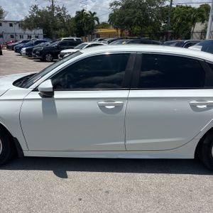 صورة 4 لـ 2023 Honda CIVIC LX