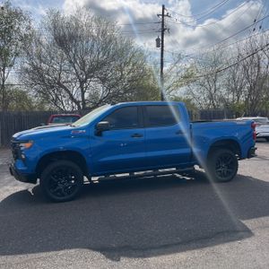 Chevrolet Silverado 1500 Custom Trail Boss - 3