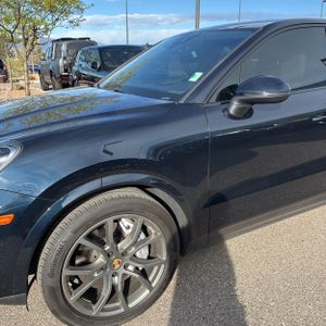 PORSCHE CAYENNE COUPE - 2
