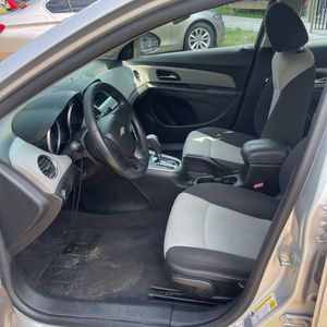 2011 Chevrolet CRUZE LS — миниатюра 31