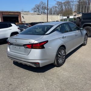 NISSAN ALTIMA SV FWD - 8