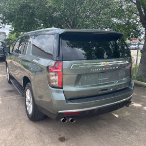 CHEVROLET SUBURBAN PREMIER - 4