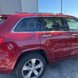 JEEP GRAND CHEROKEE OVERLAND - 9