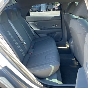 2021 Hyundai ELANTRA SEL — миниатюра 34