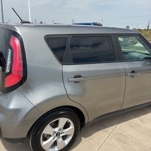 صورة 9 لـ 2019 KIA SOUL BASE