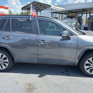 2019 Toyota RAV4 XLE PREMIUM — фото 11