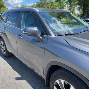 2023 Toyota HIGHLANDER XLE thumbnail 13