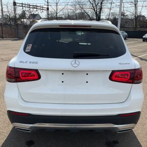 MERCEDES-BENZ GLC - 7
