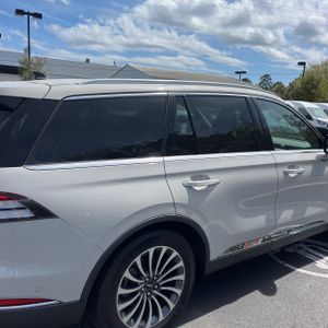 LINCOLN AVIATOR RESERVE - 9
