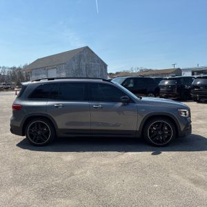 MERCEDES-BENZ GLB AMG - 10