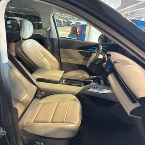 2024 Lincoln NAUTILUS PREMIERE — миниатюра 32