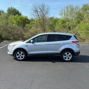 FORD ESCAPE SE - 3