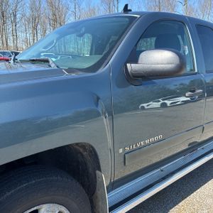 CHEVROLET SILVERADO 1500 LT1 - 2