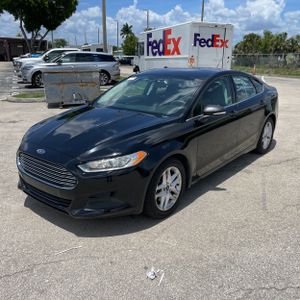 FORD FUSION SE - 1