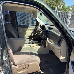 2011 JEEP LIBERTY SPORT — миниатюра 30