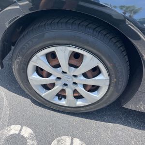2020 Toyota COROLLA LE thumbnail 18
