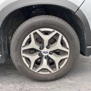 صورة مصغرة 20 لـ 2020 Subaru FORESTER PREMIUM