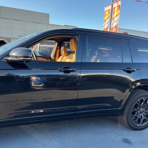 JEEP GRAND CHEROKEE L SUMMIT RESERVE - 4