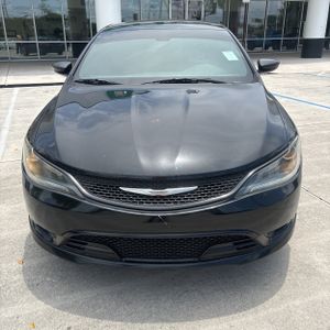 2015 Chrysler 200 S — миниатюра 14