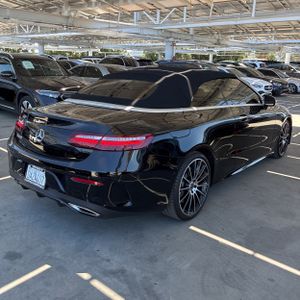 MERCEDES-BENZ E-CLASS - 7