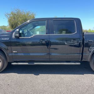 FORD F-150 XLT - 4
