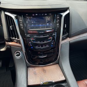 2015 Cadillac ESCALADE LUXURY — фото 40