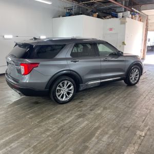 FORD EXPLORER LIMITED - 10