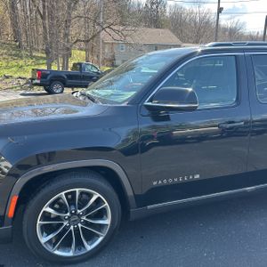 JEEP WAGONEER SERIES III - 2