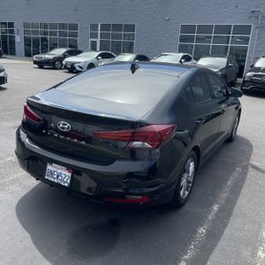 HYUNDAI ELANTRA SEL - 8