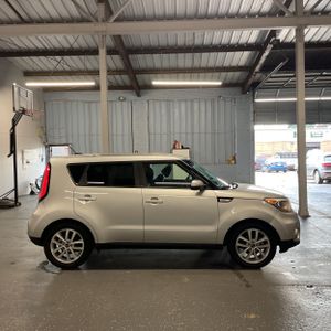 2019 KIA SOUL + — фото 10