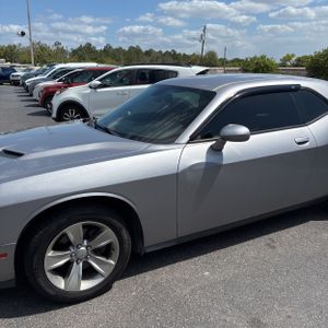 DODGE CHALLENGER SXT - 2