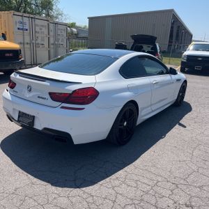 BMW 6-SERIES 650XI - 8