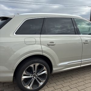 AUDI Q7 PREMIUM PLUS - 9